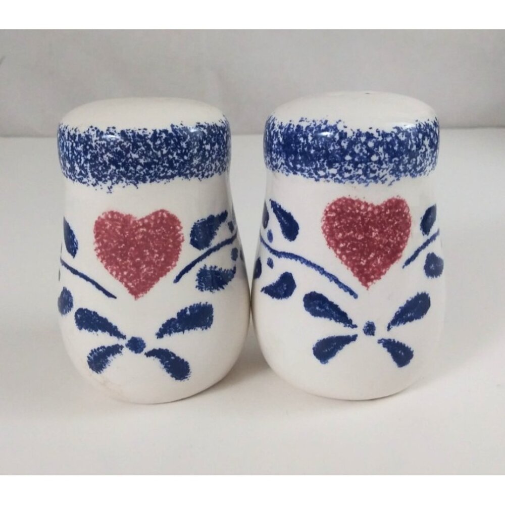 Vintage Youngs Stoneware Red Heart Sponge Paint Design Salt & Pepper Shakers